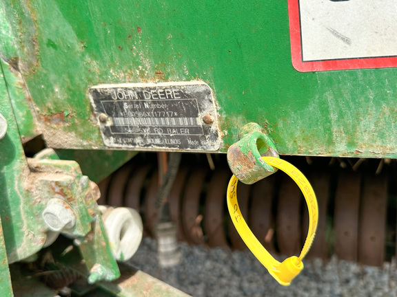 1997 John Deere 566 Baler/Round