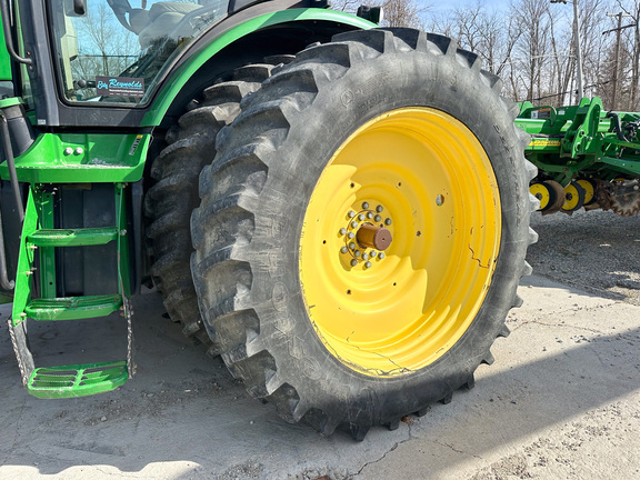 2013 John Deere 8360R Tractor