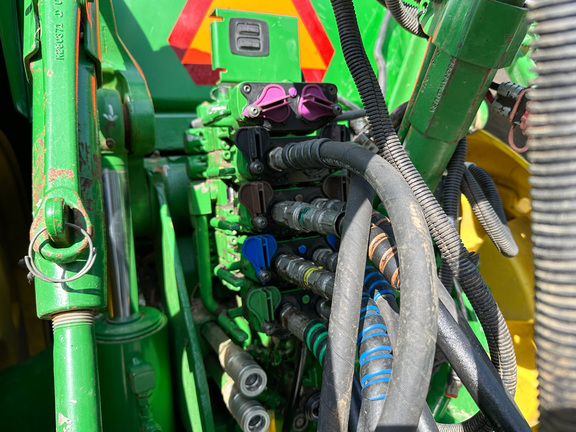 2013 John Deere 8360R Tractor