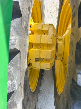 2013 John Deere 8360R Tractor