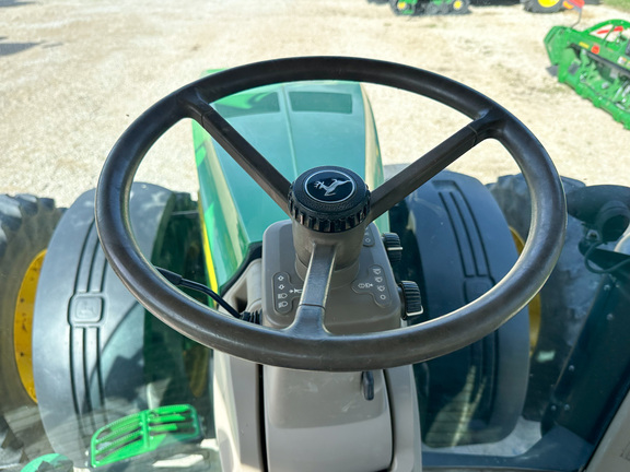 2013 John Deere 8360R Tractor