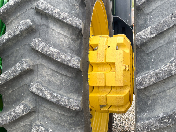 2013 John Deere 8360R Tractor