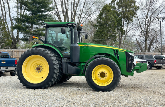 2013 John Deere 8360R Tractor