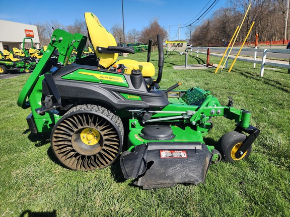 2023 John Deere Z930M Mower/Zero Turn