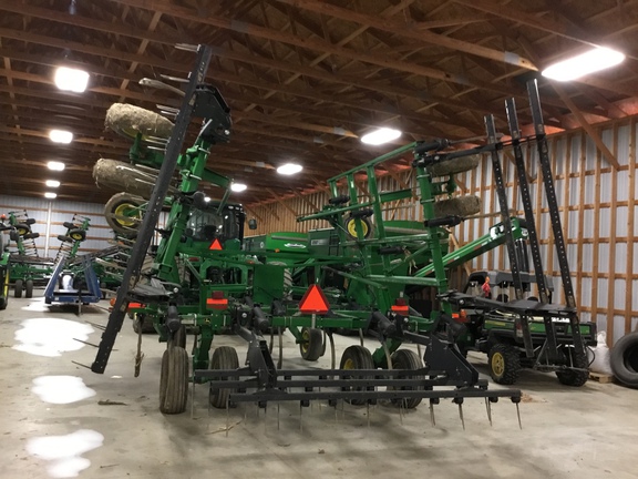 2012 John Deere 2410 Chisel Plow