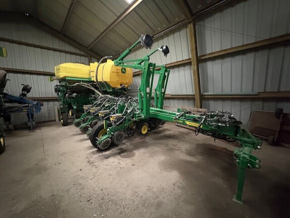 2024 John Deere 1775NT Planter