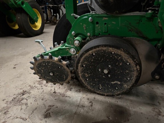 2024 John Deere 1775NT Planter