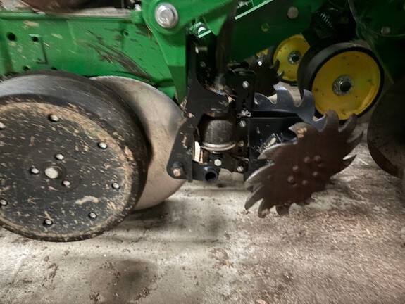 2024 John Deere 1775NT Planter