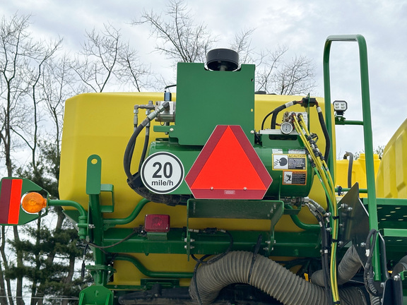 2024 John Deere 1775NT Planter