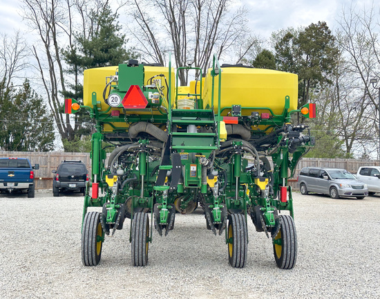 2024 John Deere 1775NT Planter