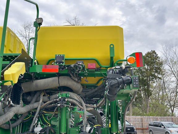 2024 John Deere 1775NT Planter
