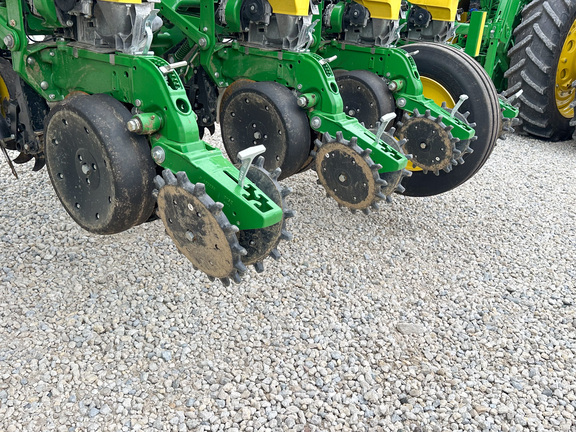 2024 John Deere 1775NT Planter