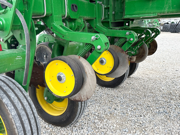 2024 John Deere 1775NT Planter