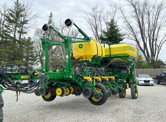 2024 John Deere 1775NT Planter