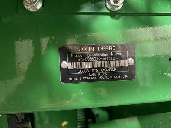 2014 John Deere S660 Combine
