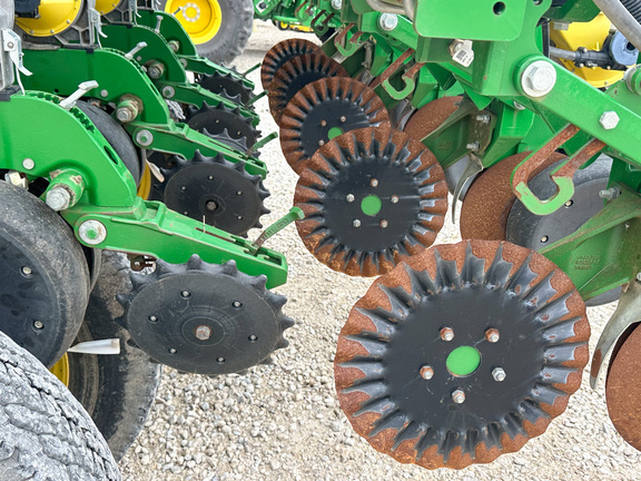 2013 John Deere 1790 Planter