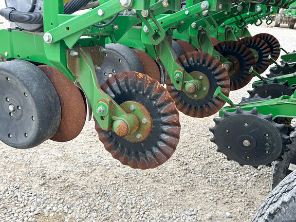 2013 John Deere 1790 Planter