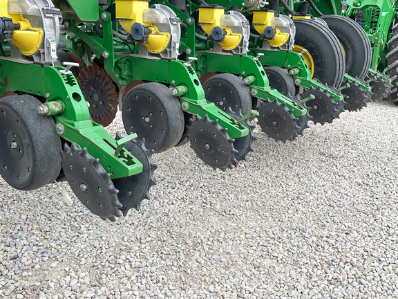 2013 John Deere 1790 Planter