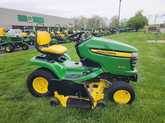 2011 John Deere X320 Garden Tractor