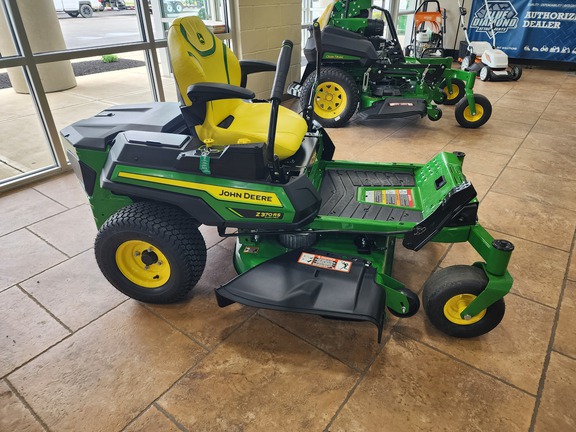 2026 John Deere Z370RS Mower/Zero Turn