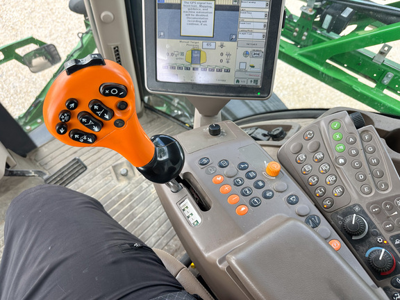2015 John Deere R4030 Sprayer/High Clearance