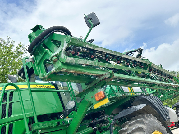 2015 John Deere R4030 Sprayer/High Clearance