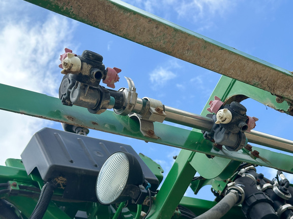 2015 John Deere R4030 Sprayer/High Clearance