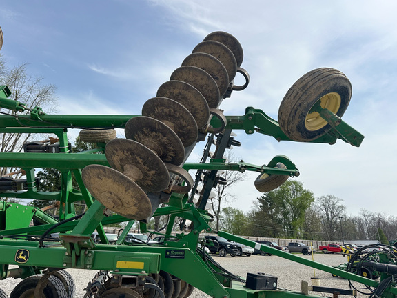 2013 John Deere 2720 Disk Ripper