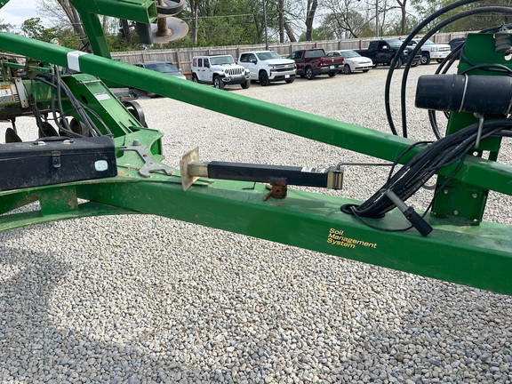 2013 John Deere 2720 Disk Ripper