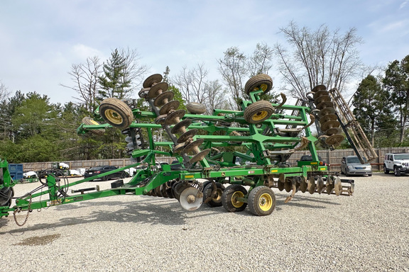 2013 John Deere 2720 Disk Ripper
