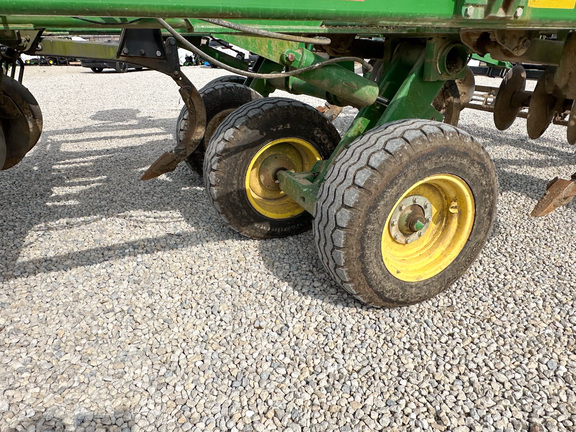 2013 John Deere 2720 Disk Ripper