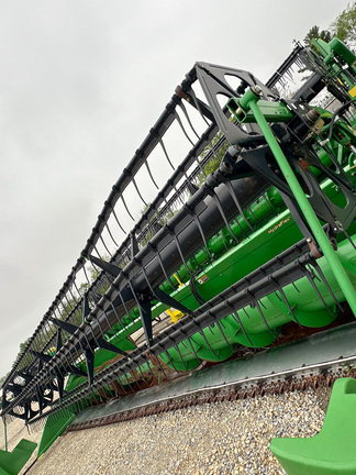 2011 John Deere 625F Header Combine