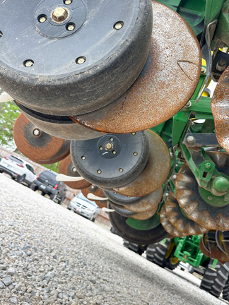 2011 John Deere 1770NT Planter