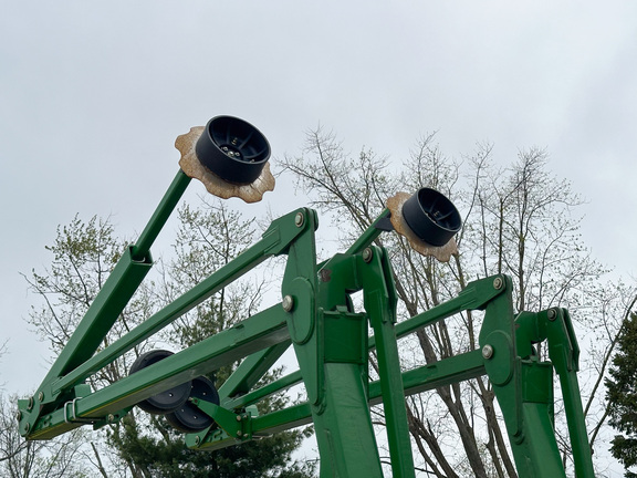 2011 John Deere 1770NT Planter