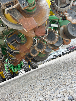 2011 John Deere 1770NT Planter