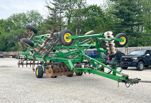 2009 John Deere 512 Disk Ripper