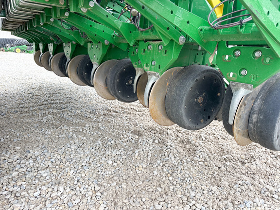 2010 John Deere DB60 Planter