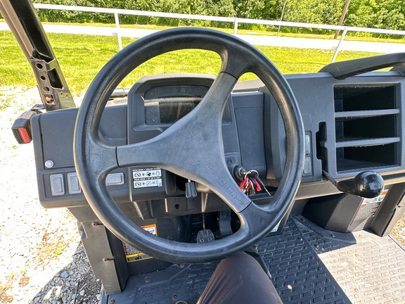 2023 John Deere XUV 835M ATV