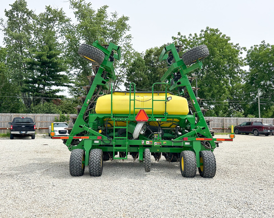 2012 John Deere 1990 Air Seeder