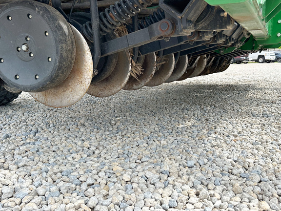 2012 John Deere 1990 Air Seeder