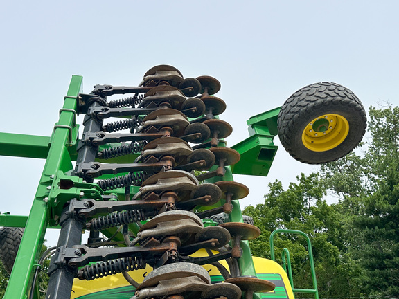 2012 John Deere 1990 Air Seeder