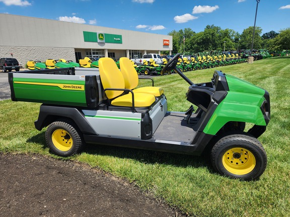2025 John Deere GS ELECTRIC GATOR Vehicle