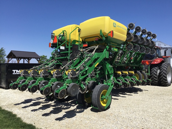 2025 John Deere 1795 Planter
