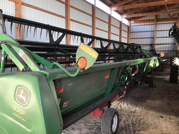 2005 John Deere 630F Header Combine