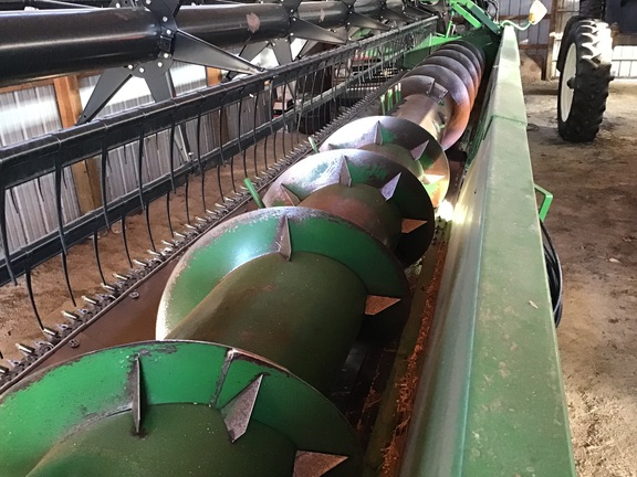 2005 John Deere 630F Header Combine