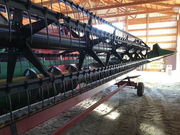 2005 John Deere 630F Header Combine