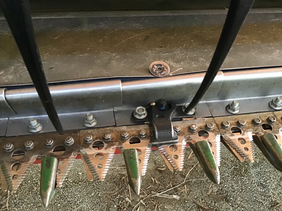 2005 John Deere 630F Header Combine