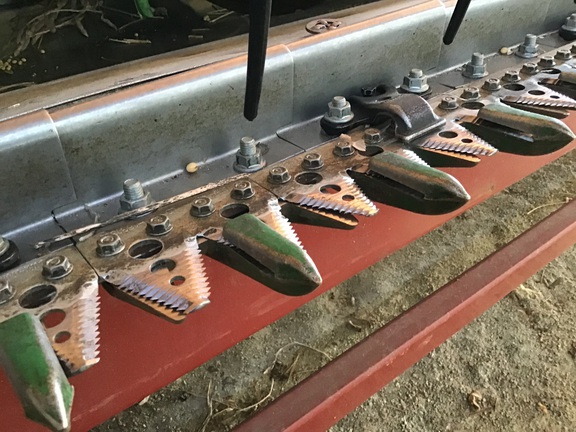 2005 John Deere 630F Header Combine