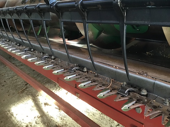 2005 John Deere 630F Header Combine