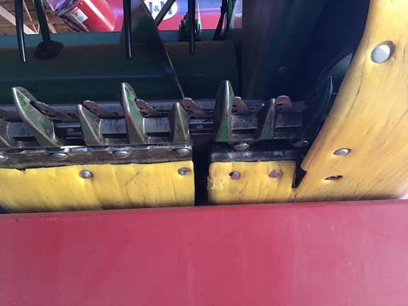 2005 John Deere 630F Header Combine